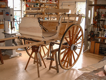 Alain montpied - Artisan charron - Construction d’une voiture hippomobile de type charrette anglaise.