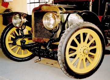 Artisan Charron - Roues automobiles - Restauration et fabrication - Alain  Montpied - France